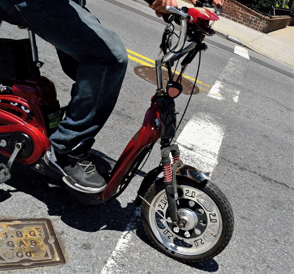 guide d'achat trottinette electrique avec selle